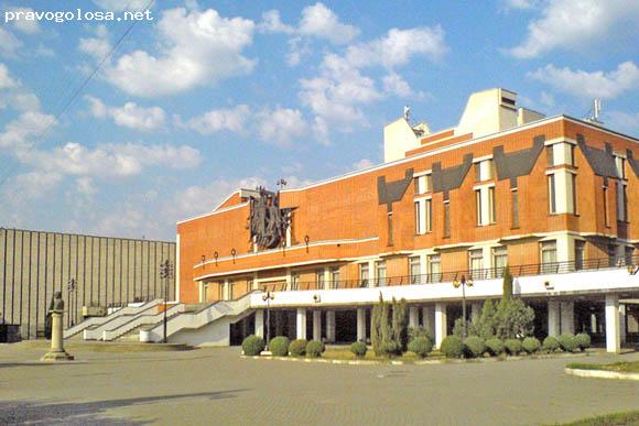 Отзыв на Театр Василе Александри