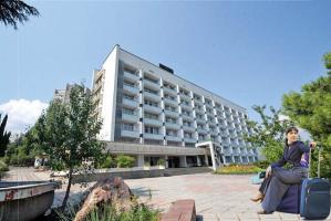 Санаторий "Алуштинский" Санаторий "Алуштинский"