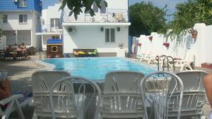 Отель Априори