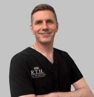 Хирург-трансплантолог волос Двинских Иван Владимирович Real Trans Hair