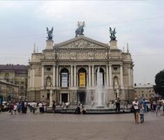 Львовский национольный академический театр оперы и балета им. С. А. Крушельницкой Львовский национольный академический театр оперы и балета им. С. А. Крушельницкой